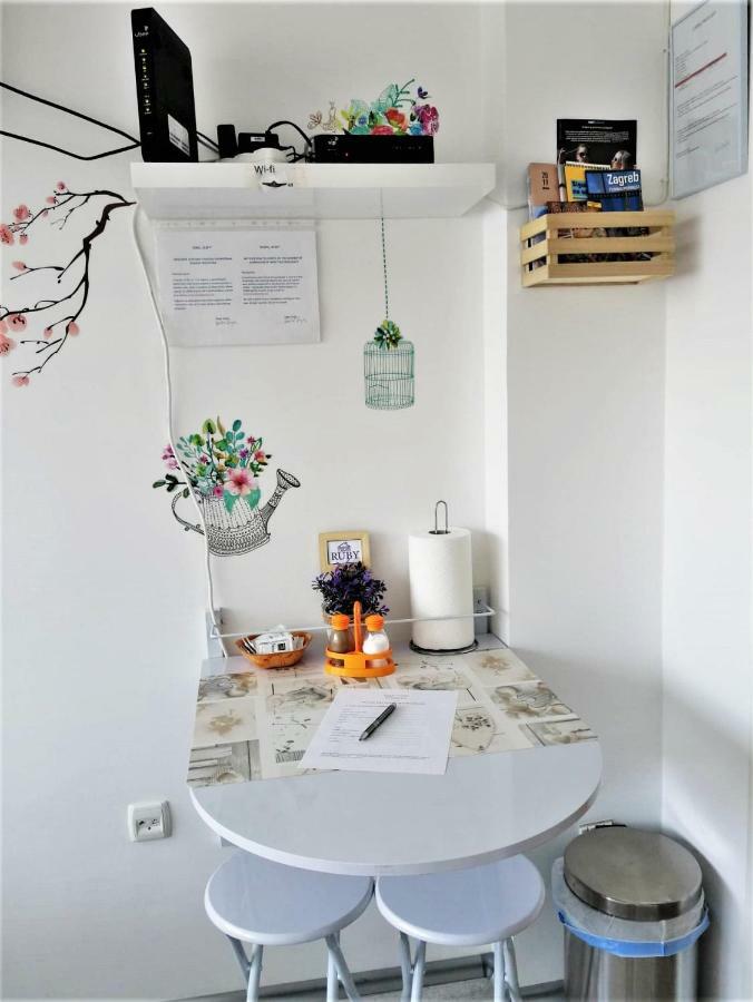 Ruby Room Zagreb Bagian luar foto